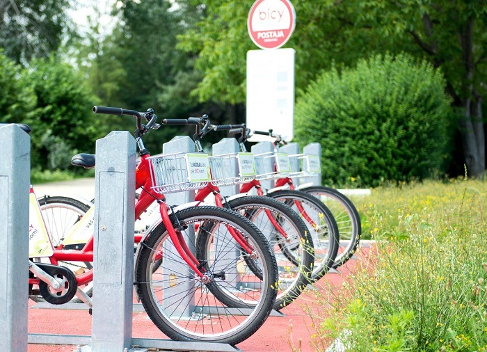 S kolesom po mestu: bike sharing v slovenskih mestih