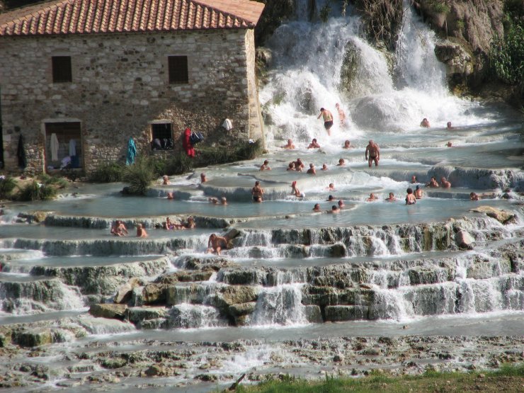 Izbran 'Raj na zemlji' - Saturnia v bližnji Toskani!