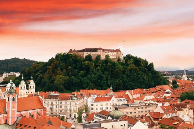 Mednarodni nagradi za Ljubljanski grad in hostel Celica