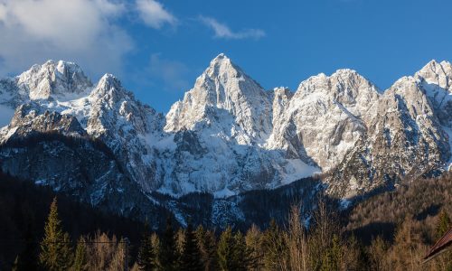 V gore? Koče zaprte, ne izpostavljajte se morebitnim poškodbam!